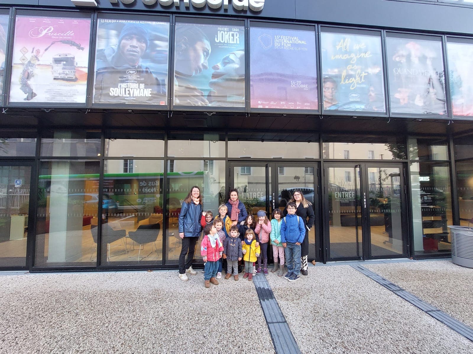 Sortie culturelle des enfants au cinéma